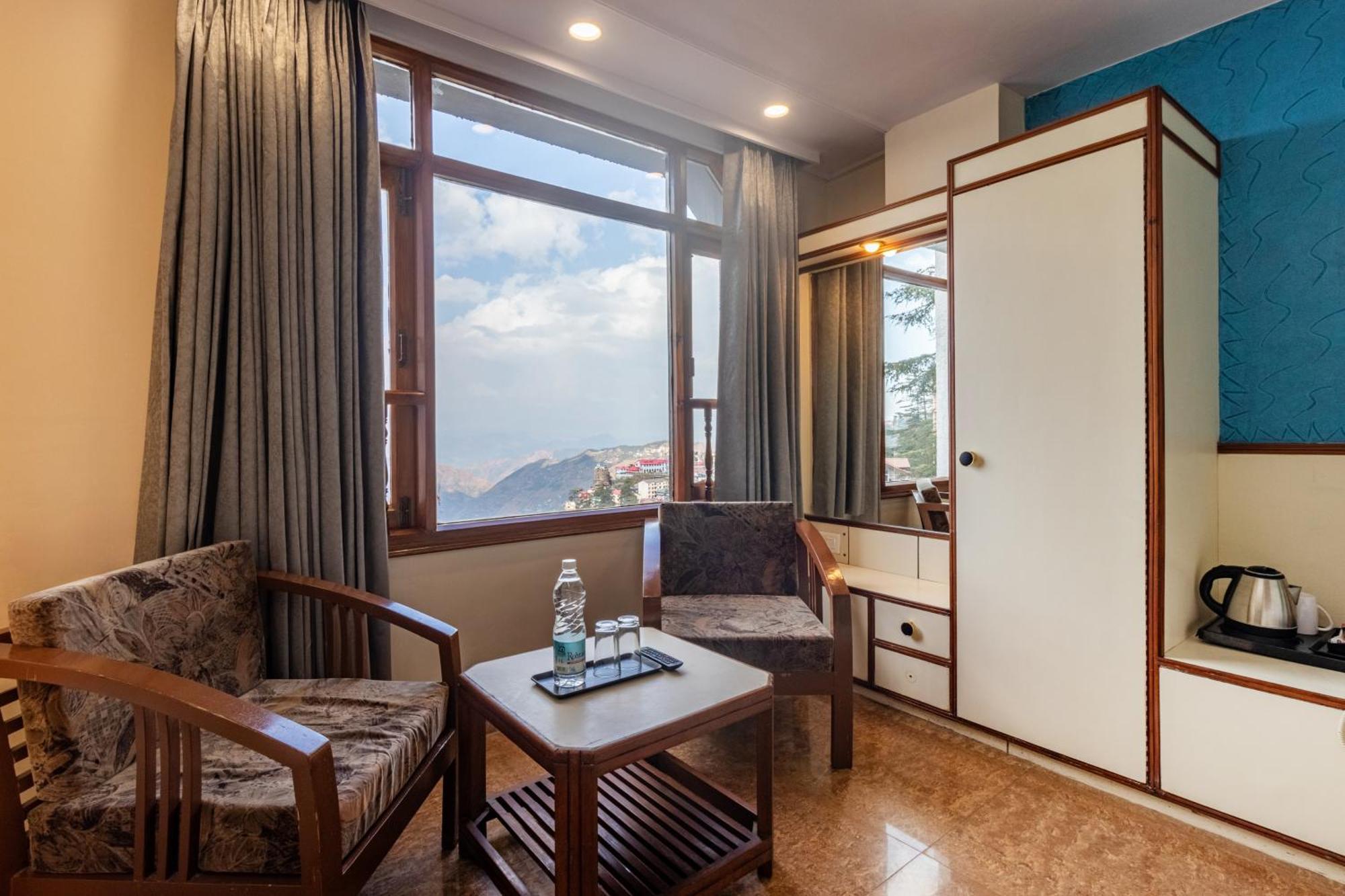 Treebo Varuna With Mountain View Shimla Exterior foto