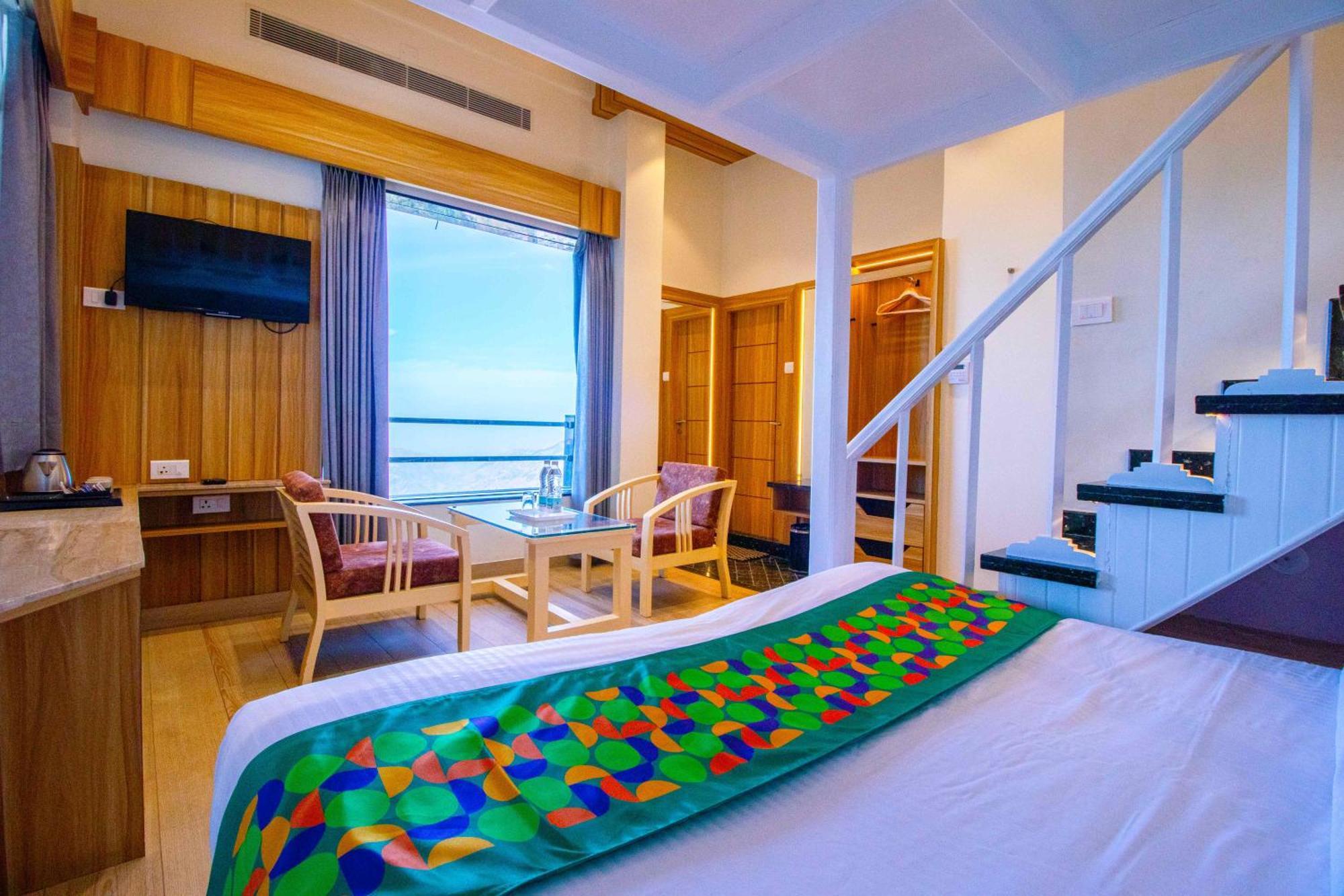 Treebo Varuna With Mountain View Shimla Exterior foto