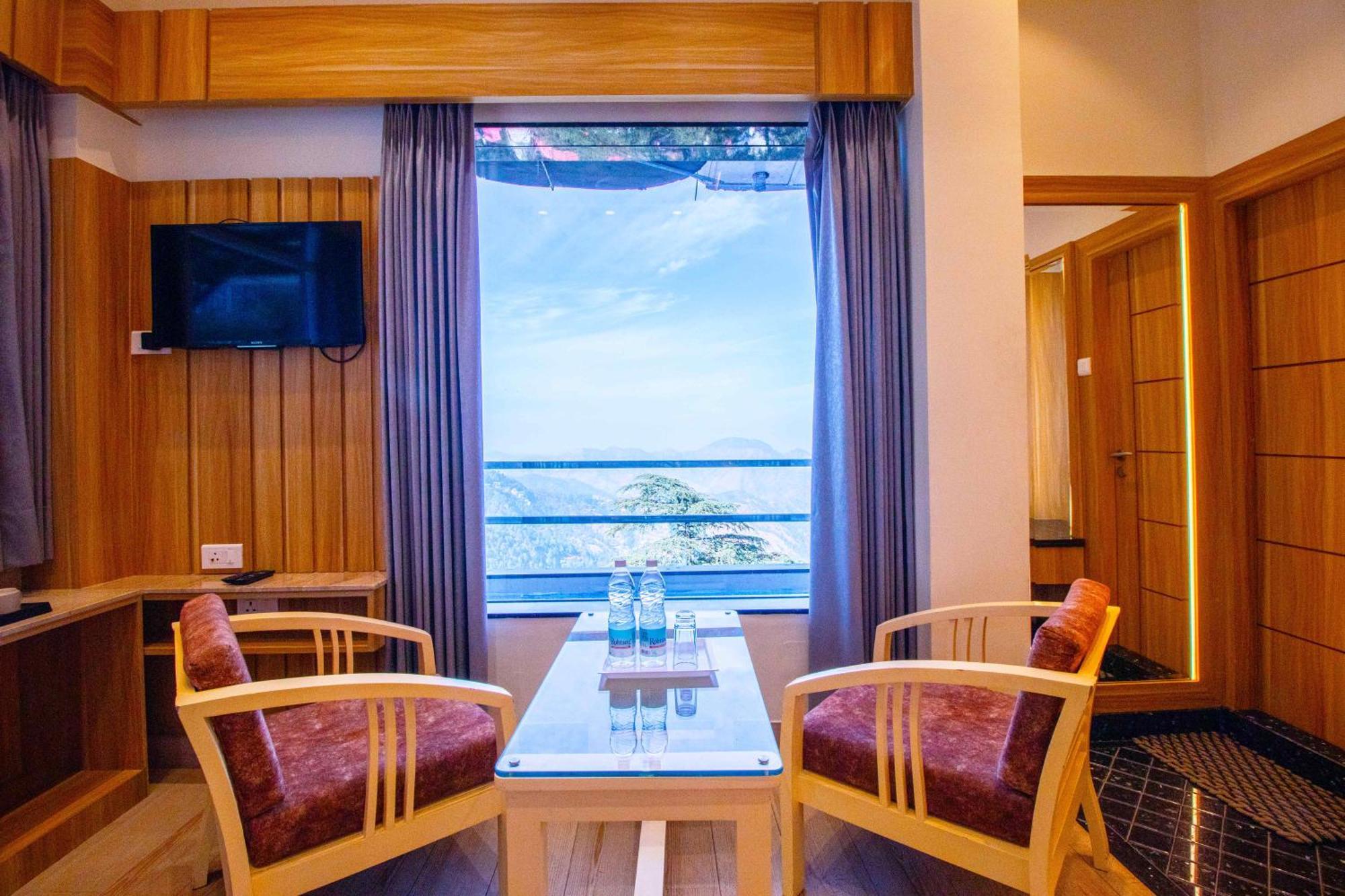 Treebo Varuna With Mountain View Shimla Exterior foto