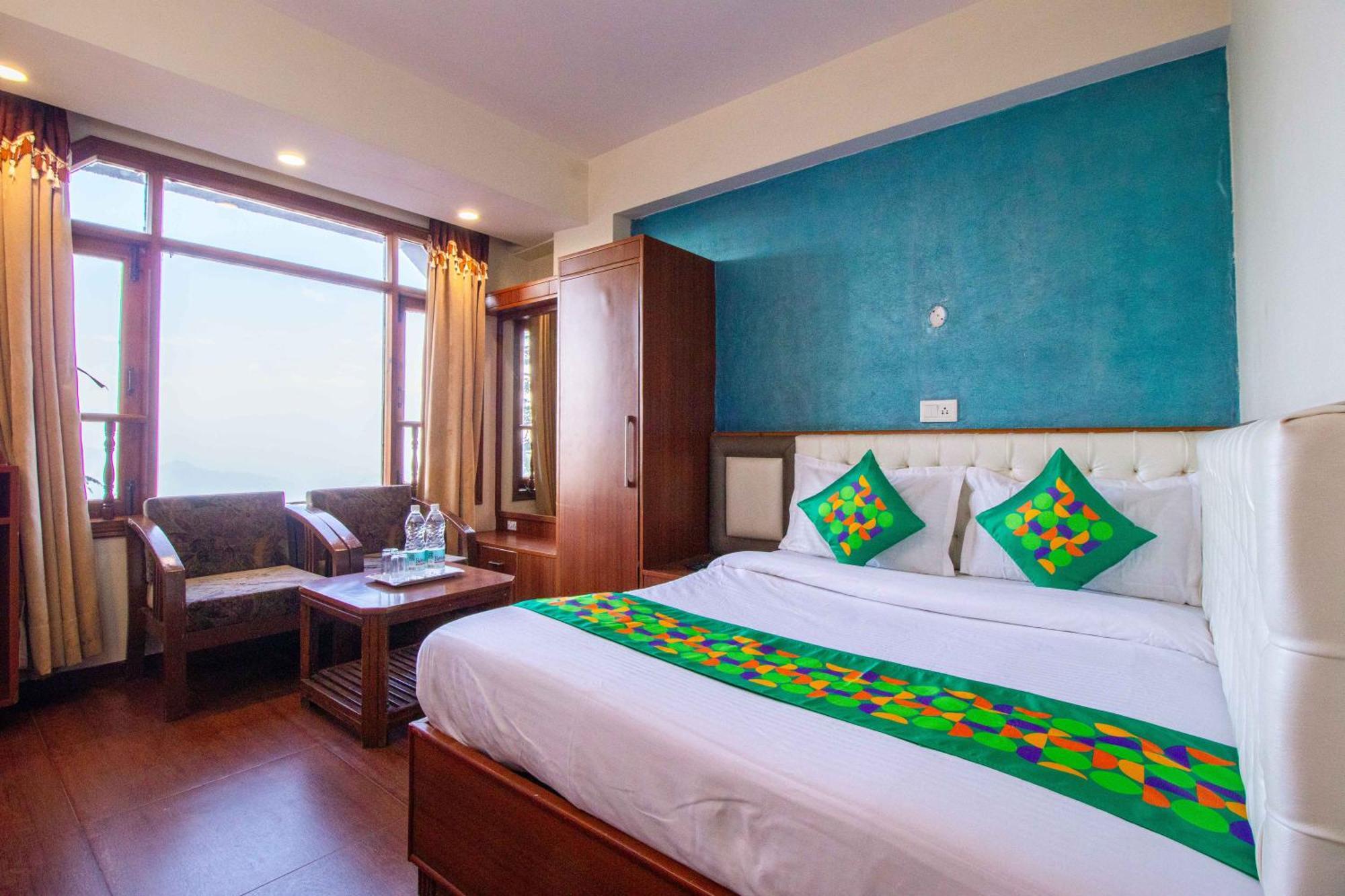 Treebo Varuna With Mountain View Shimla Exterior foto