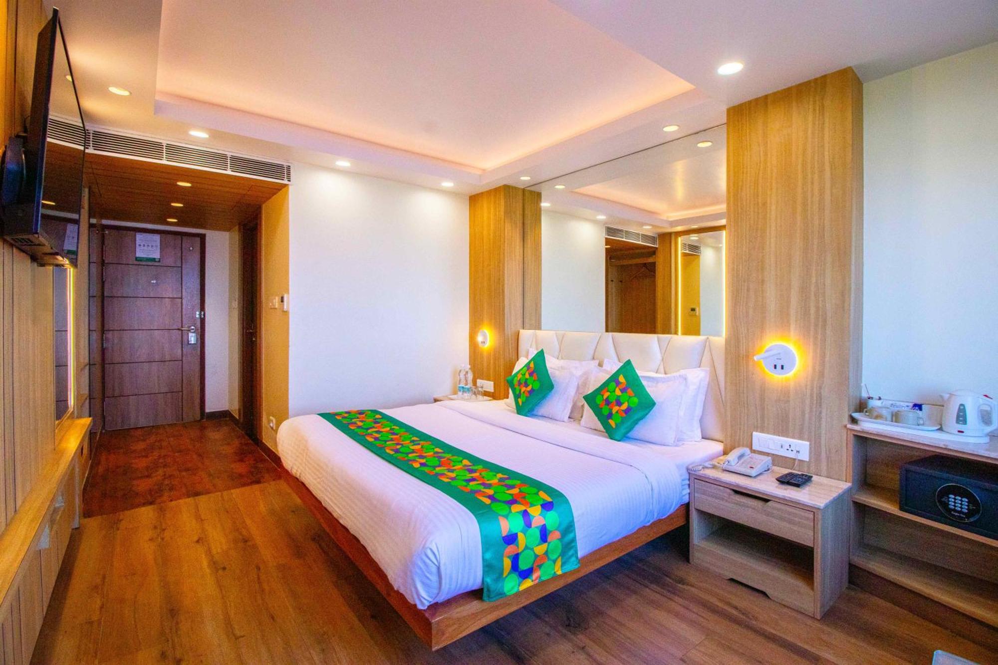 Treebo Varuna With Mountain View Shimla Exterior foto