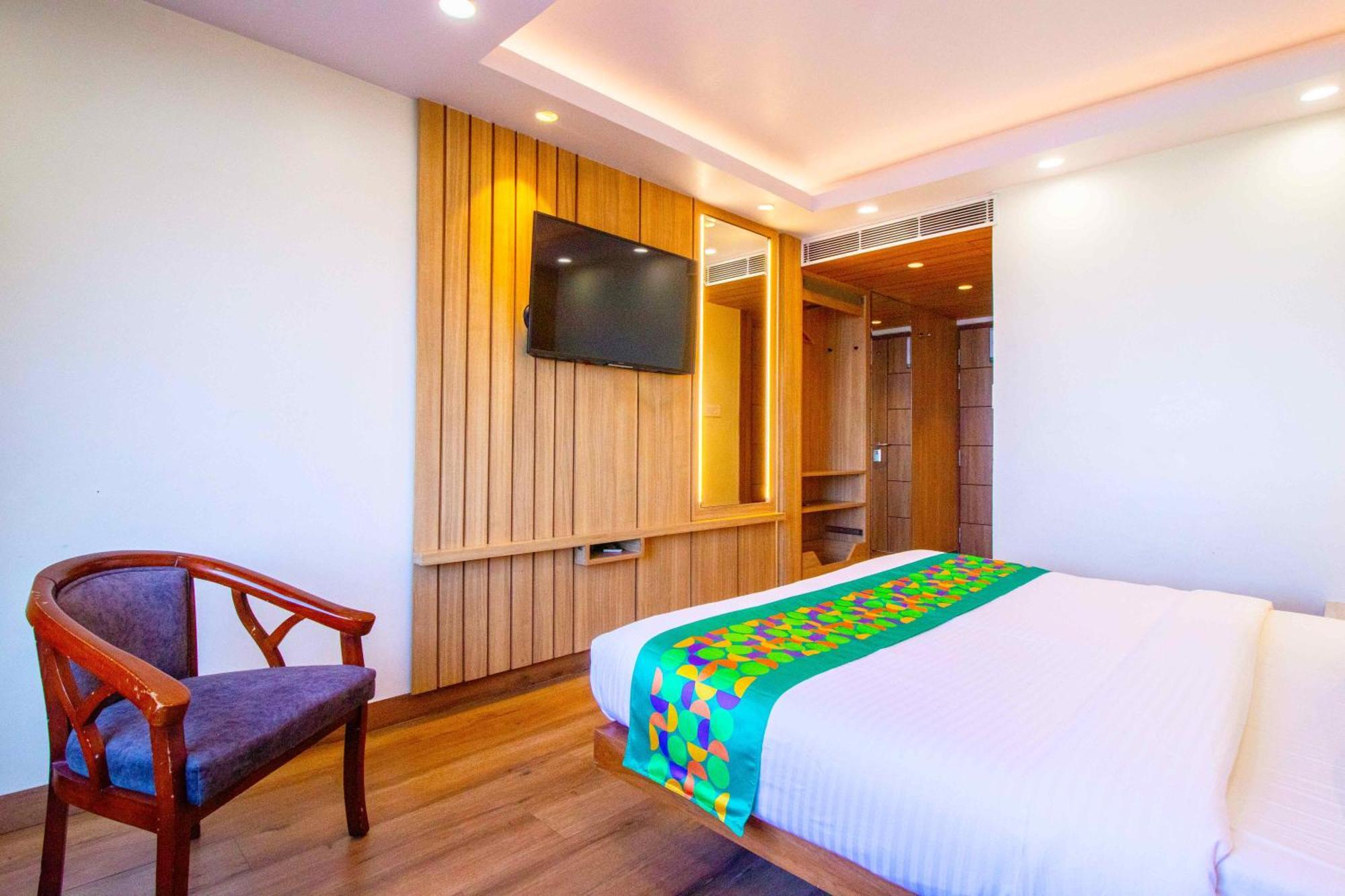 Treebo Varuna With Mountain View Shimla Exterior foto